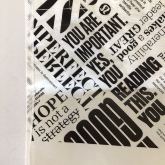 LULULEMON MANIFESTO REUSABLE TOTE SMALL - Picture 5 of 10